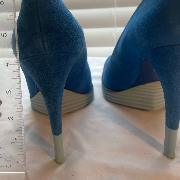 Cole Haan blue high heels - Picture 4 of 6